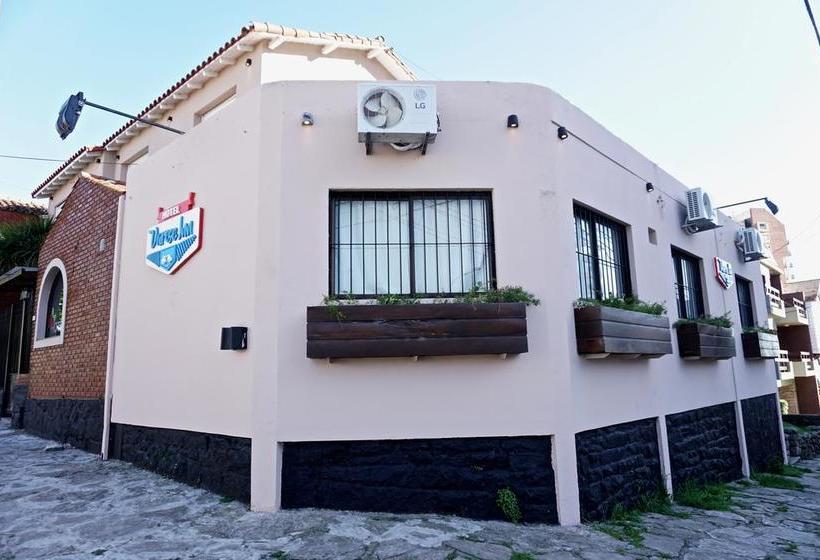 فندق Playa Varese Inn