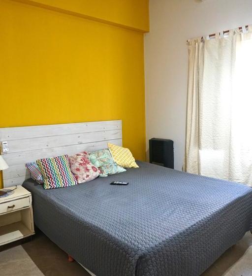 酒店 Playa Varese Inn