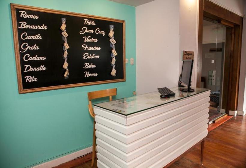 فندق Playa Varese Inn