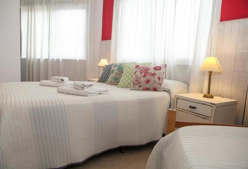 فندق Playa Varese Inn