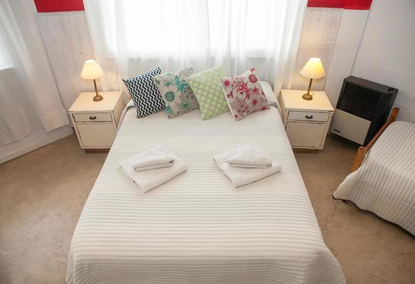 فندق Playa Varese Inn