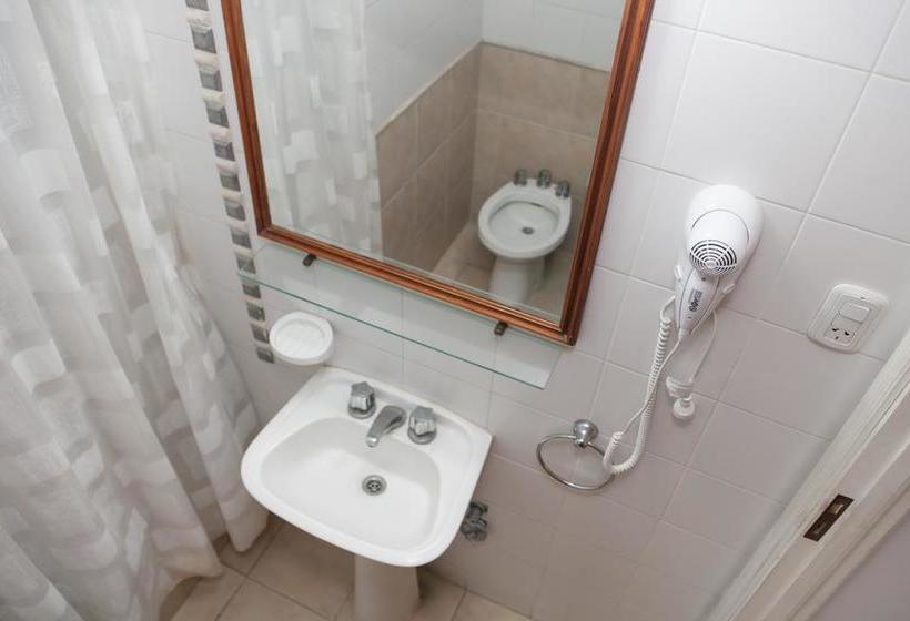 فندق Playa Varese Inn