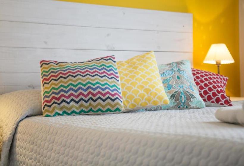 فندق Playa Varese Inn