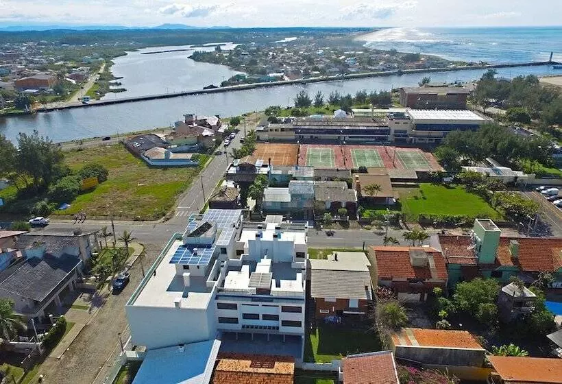 Hotelli Pousada Molhes Da Barra