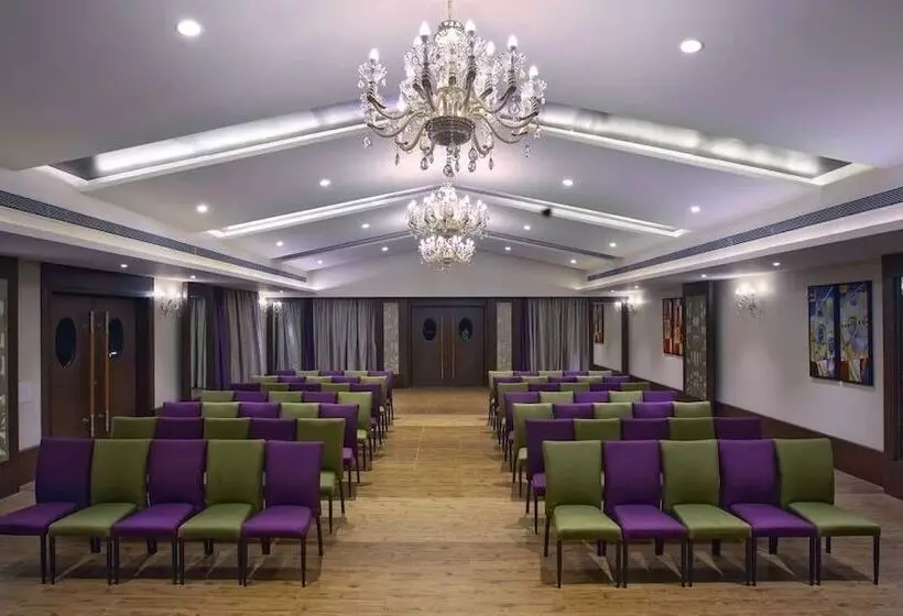 Hotelli Purple Palms Resort & Spa