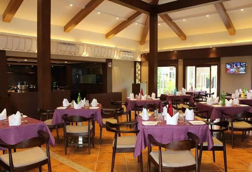 Hotelli Purple Palms Resort & Spa