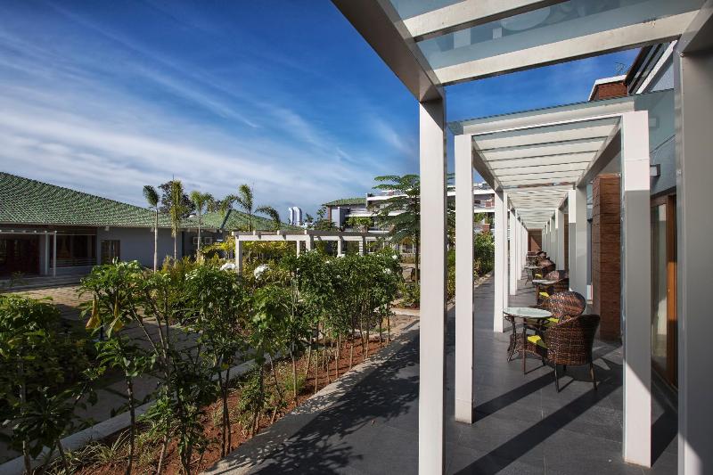 Hotel Purple Palms Resort & Spa