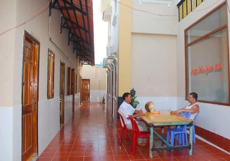 هتل The Lam Homestay