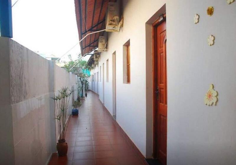 هتل The Lam Homestay