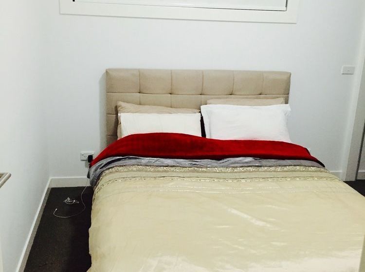 Modern Inner West Stay