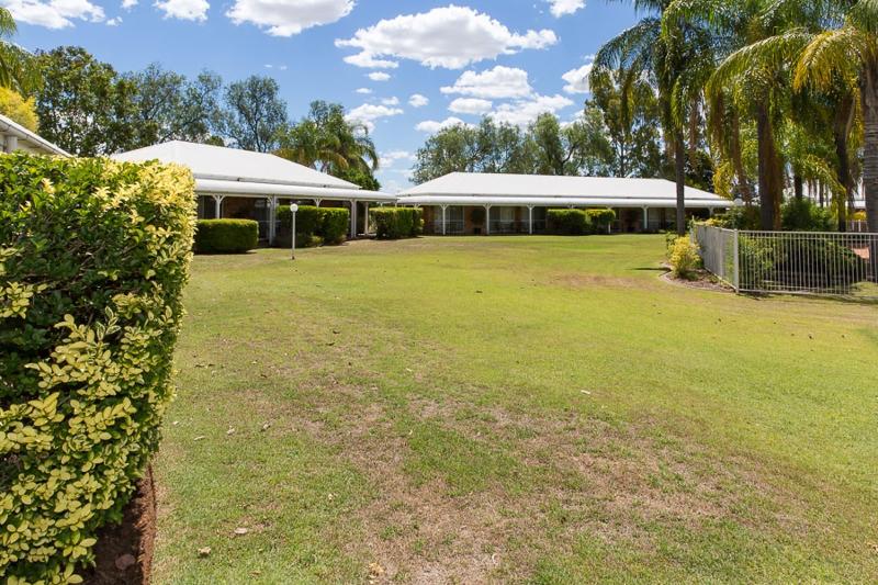 모텔 Chinchilla Great Western Motor Inn