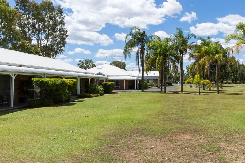 모텔 Chinchilla Great Western Motor Inn