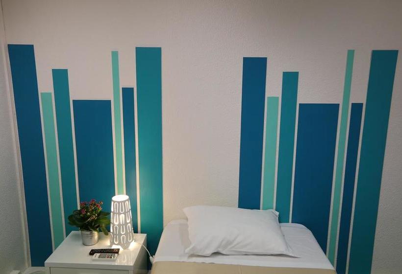 Tagus Royal Residence  Hostel