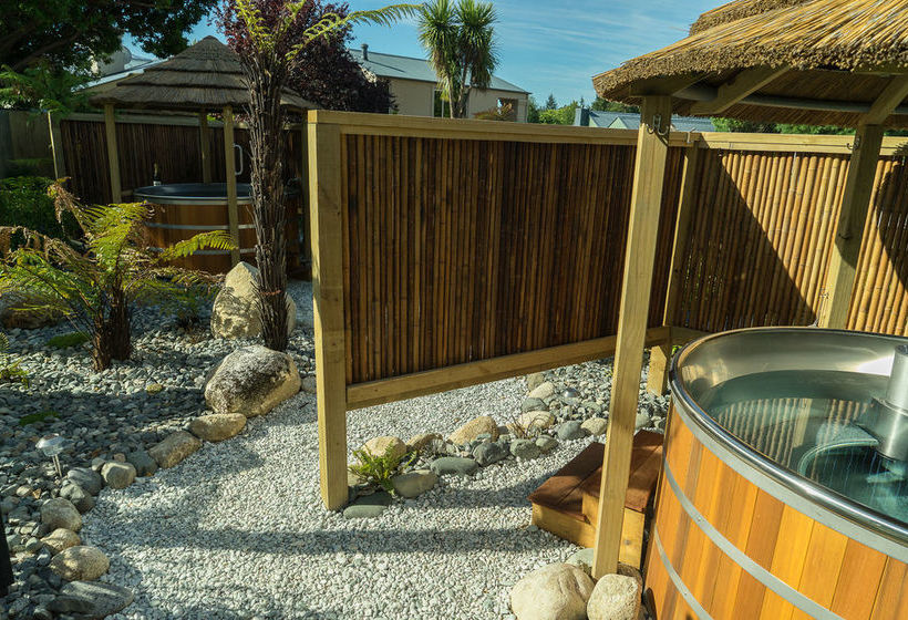 Te Anau Deluxe Apartments