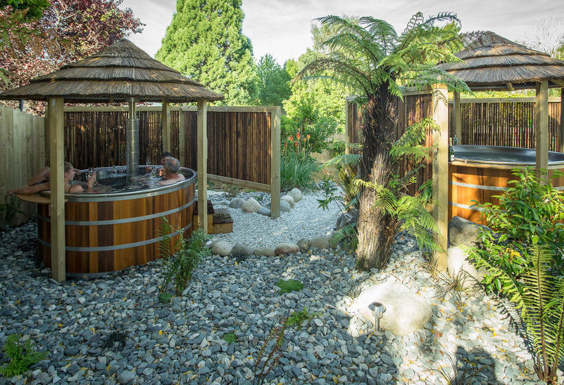 Te Anau Deluxe Apartments