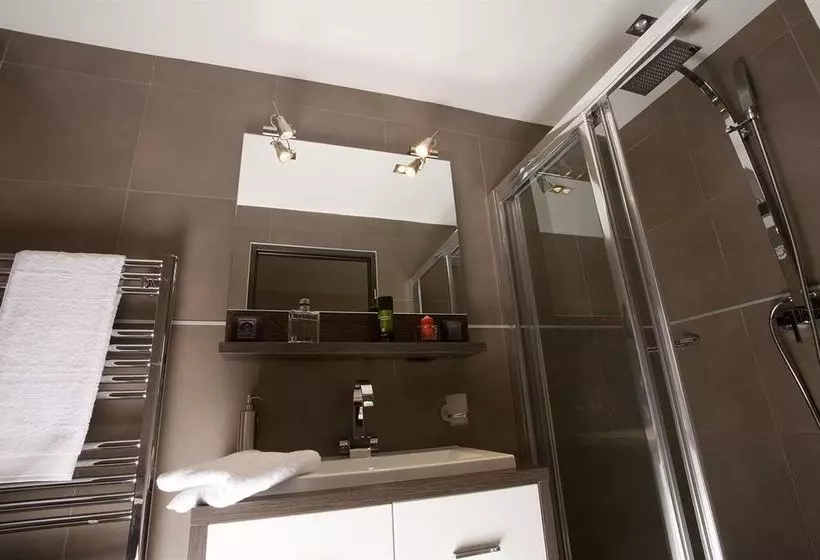 Suites Coronell d'En Vila