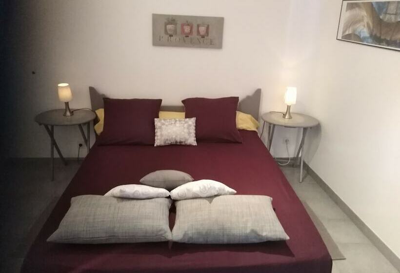 مبيت وإفطار Etoile D Euria