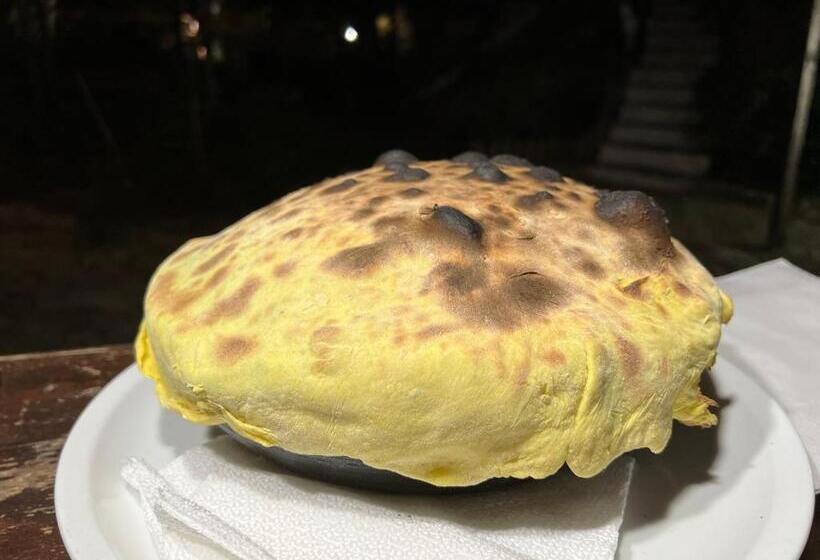 تختخواب و صبحانه Rooms Merlika  Inside The Castle