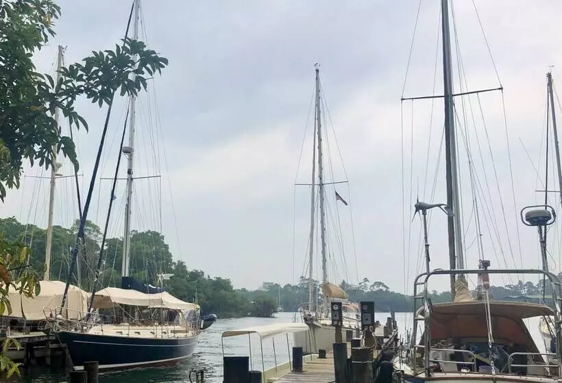 هتل Catamaran