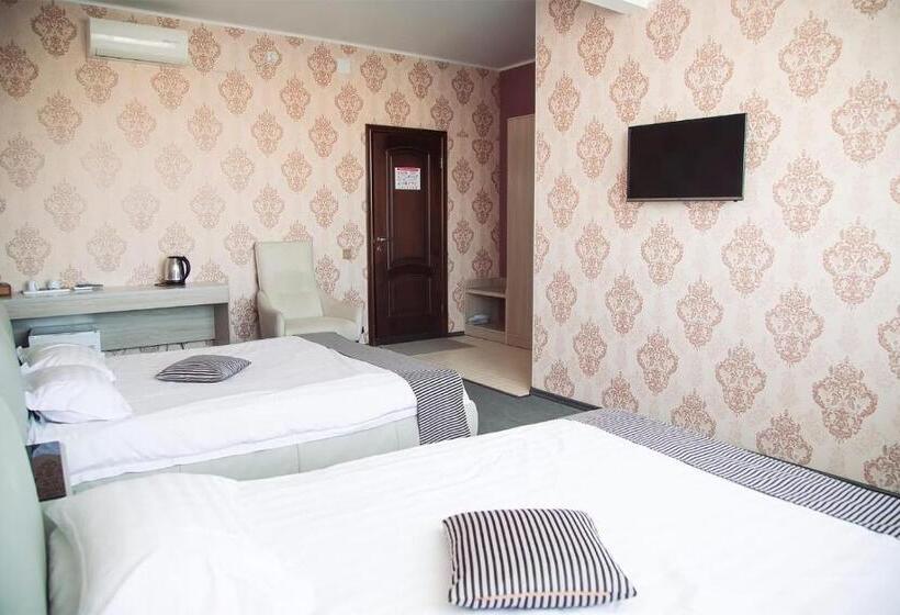 هتل & Fitness Center Mandarin