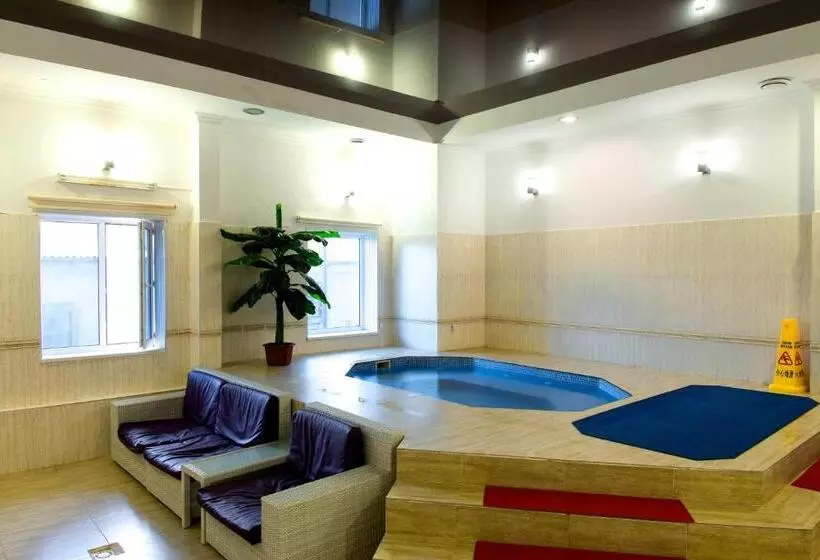 هتل & Fitness Center Mandarin