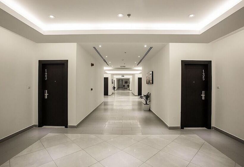 Grand Lily Hotel Suites