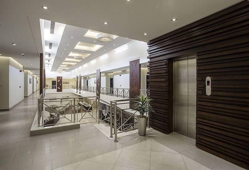 Grand Lily Hotel Suites