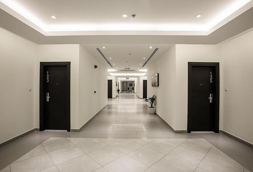 Grand Lily Hotel Suites