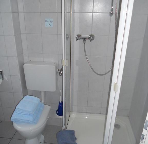 בית מלון כפרי Gästehaus Köln