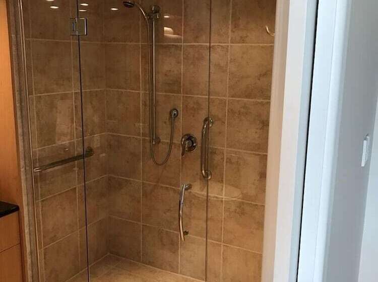 Отель Hackthorne Gardens Luxury Accommodation