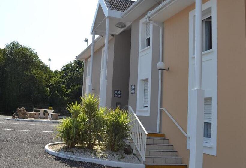 Отель Hôtel Formules Club 2