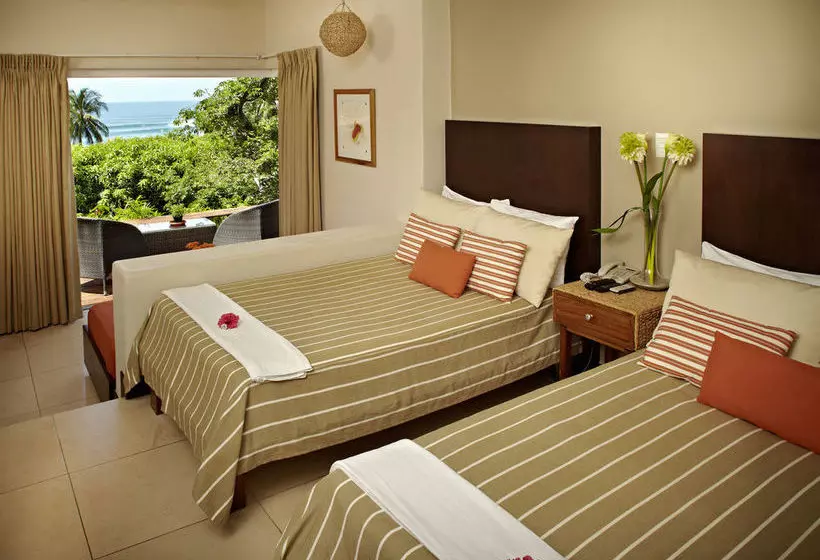 ホテル Las Flores Resort