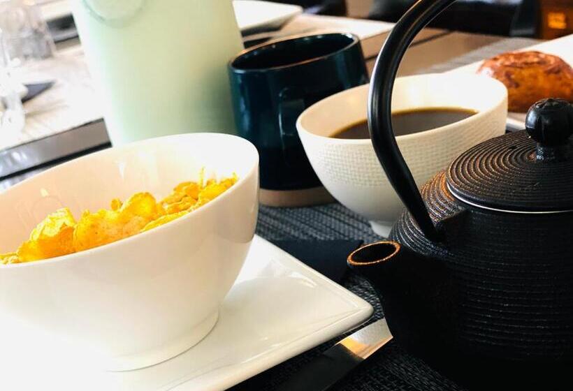 Hotelli Le Midi Clermont Cournon