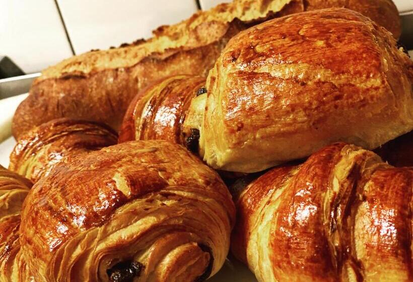 Hotelli Le Midi Clermont Cournon