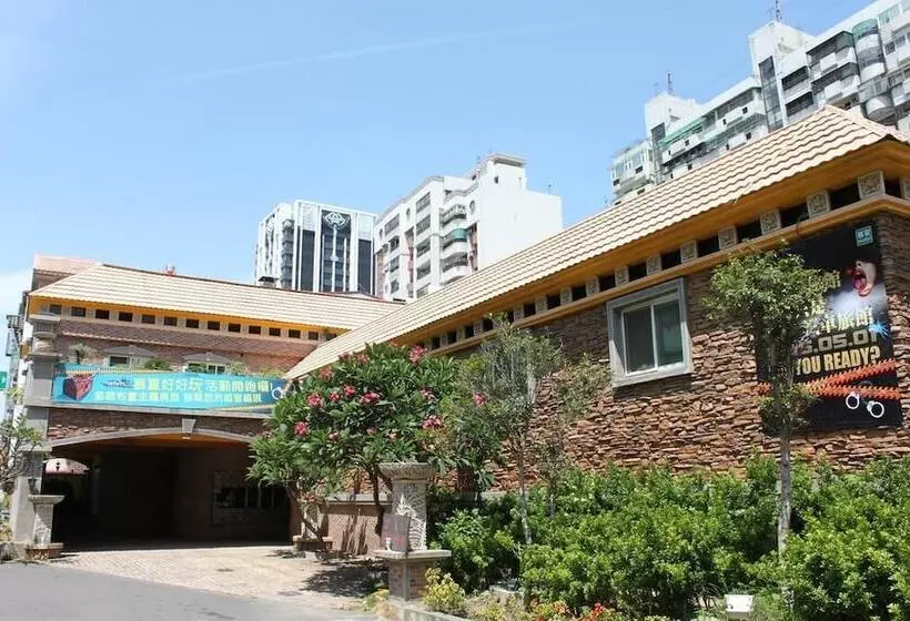 Mucha Motel