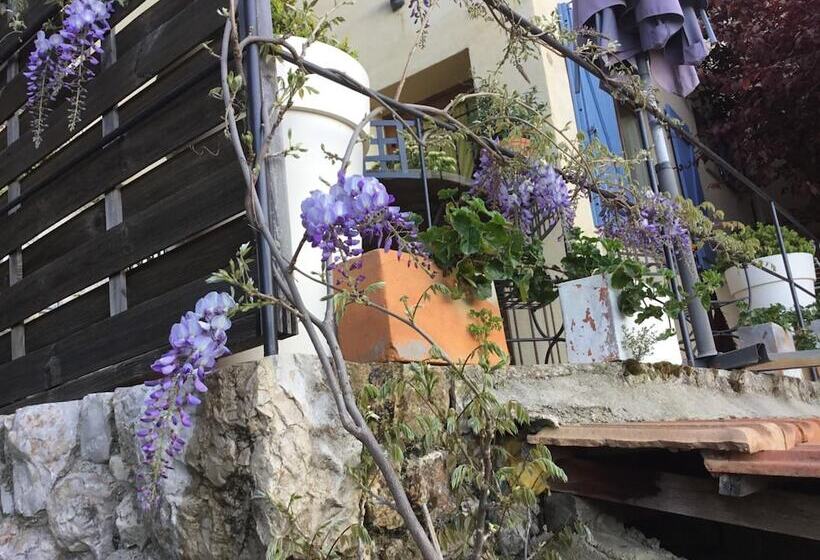 Skylark Bed & Breakfast