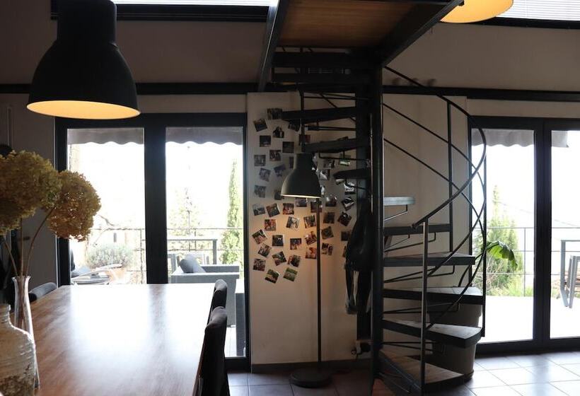 Skylark Bed & Breakfast