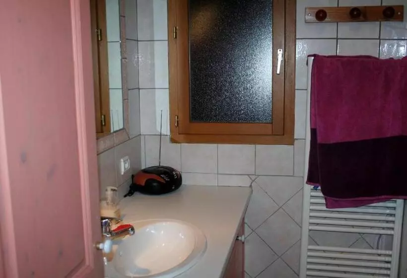 Aamiaismajoitus (B&B) Chambre D Hôtes Les Crets