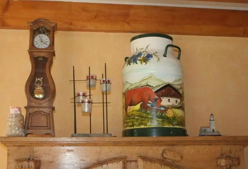 Aamiaismajoitus (B&B) Chambre D Hôtes Les Crets