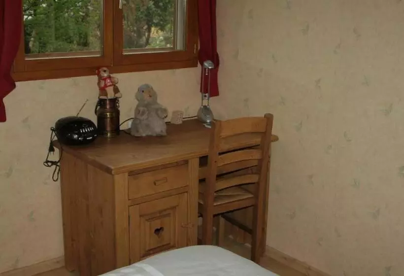 Aamiaismajoitus (B&B) Chambre D Hôtes Les Crets