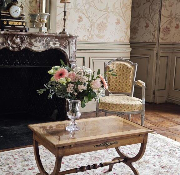 צימר Chateau De Craon