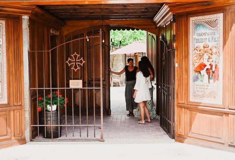 مبيت وإفطار Demeure De La Carmine, Sejour Bien Etre D Exception, Piscine, Hammam, Champagne