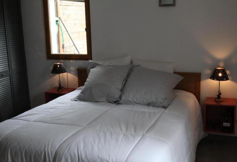 تختخواب و صبحانه Inn 4 Bears