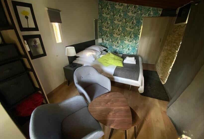 تختخواب و صبحانه Inn 4 Bears