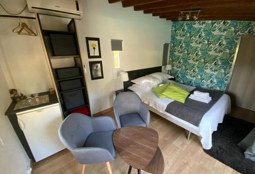 تختخواب و صبحانه Inn 4 Bears