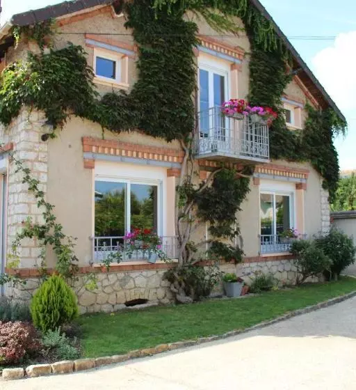 Aamiaismajoitus (B&B) L Alisier Chantant