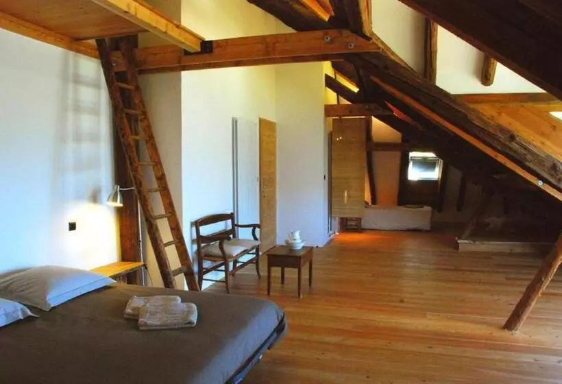 تختخواب و صبحانه La Ferme De Beauté