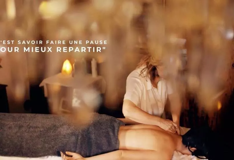 تختخواب و صبحانه La Ferme De Beauté
