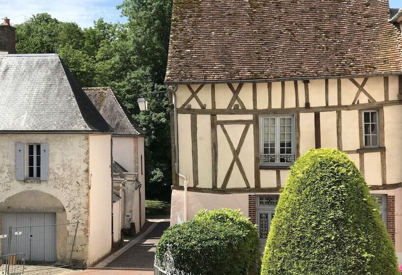 مبيت وإفطار La Maison Jeanne D Arc