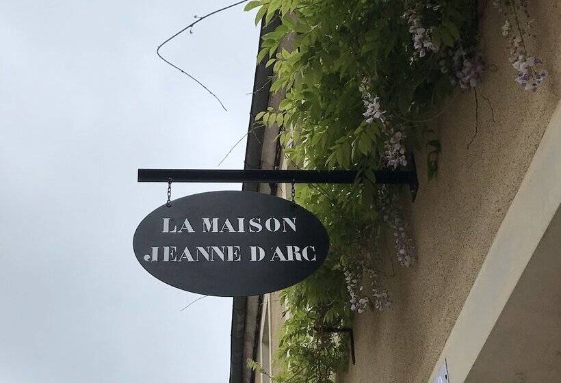 مبيت وإفطار La Maison Jeanne D Arc